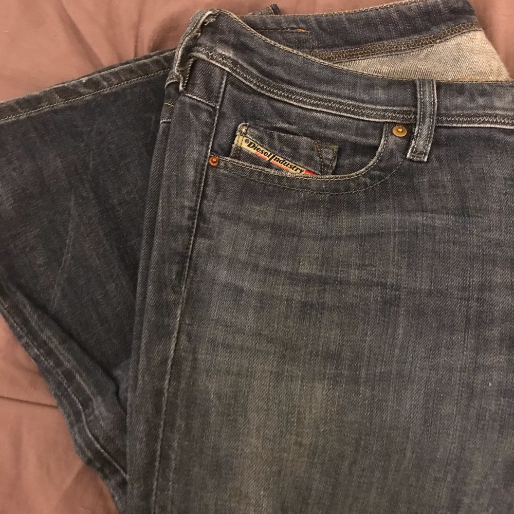 Women’s Diesel jeans. Lightly worn.